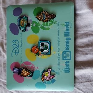 D23 Disney Fan Club Pin Set